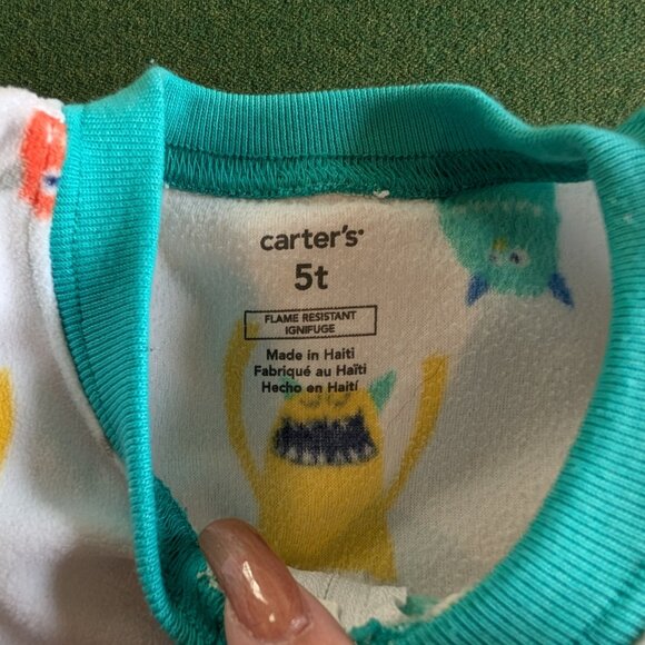 Bundle of Carter's Boy's Full-zip, Fleece, Footed Pajamas 5T 💙 - Picture 5 of 6